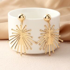 **LESSIE* Gold Irregular Star Shaped Fashion Earrings